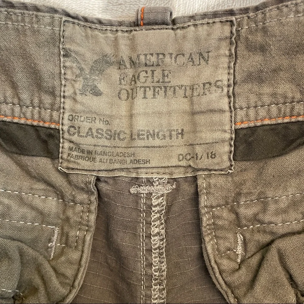 🌸 5 for $25 //American Eagle Outfitters AEO Men’s shorts 28 grey classic length